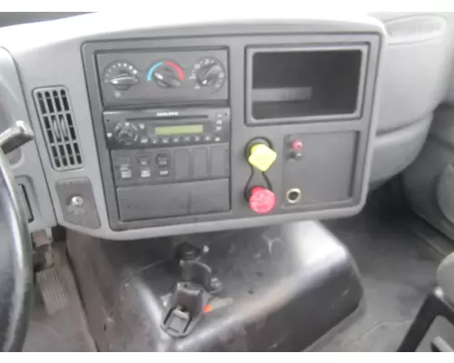 INTERNATIONAL 8600 CAB