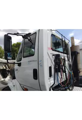 INTERNATIONAL 8600 CAB