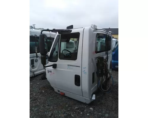 INTERNATIONAL 8600 CAB