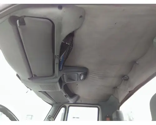 INTERNATIONAL 8600 CAB