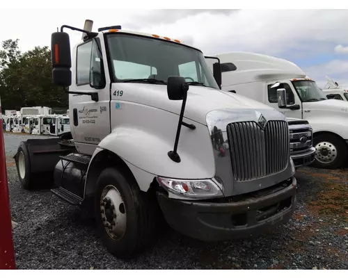 INTERNATIONAL 8600 CAB