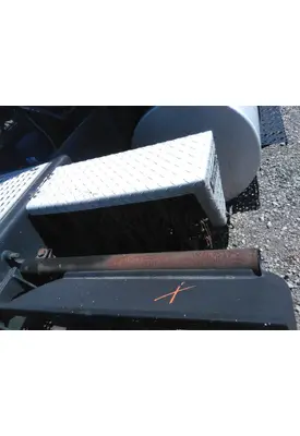 INTERNATIONAL 8600 CHAIN HANGER