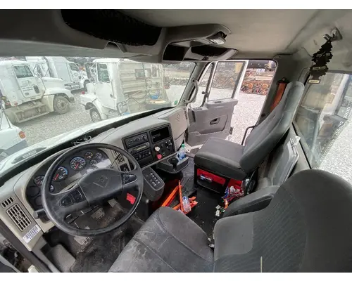 INTERNATIONAL 8600 Cab Assembly