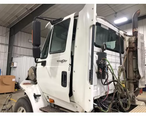 INTERNATIONAL 8600 Cab Assembly