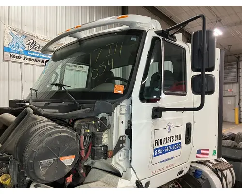 INTERNATIONAL 8600 Cab Assembly