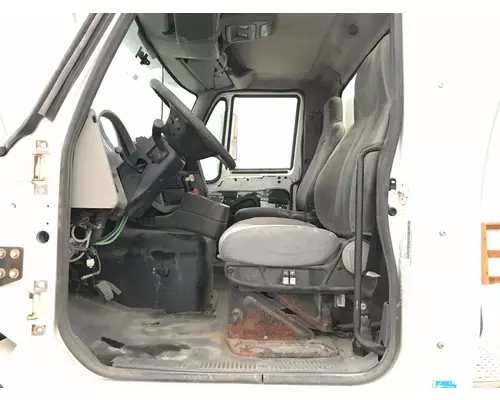 INTERNATIONAL 8600 Cab Assembly
