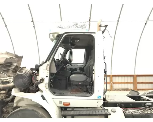 INTERNATIONAL 8600 Cab Assembly