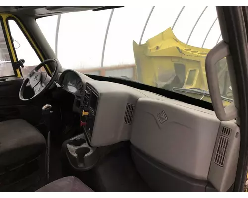 INTERNATIONAL 8600 Cab Assembly