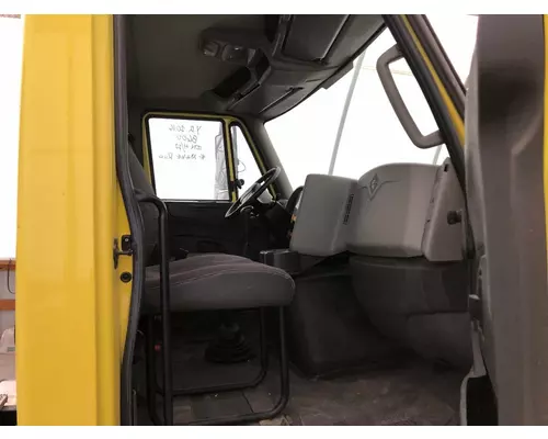 INTERNATIONAL 8600 Cab Assembly