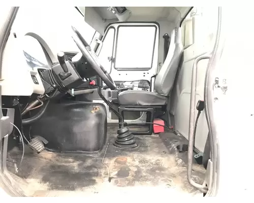 INTERNATIONAL 8600 Cab Assembly