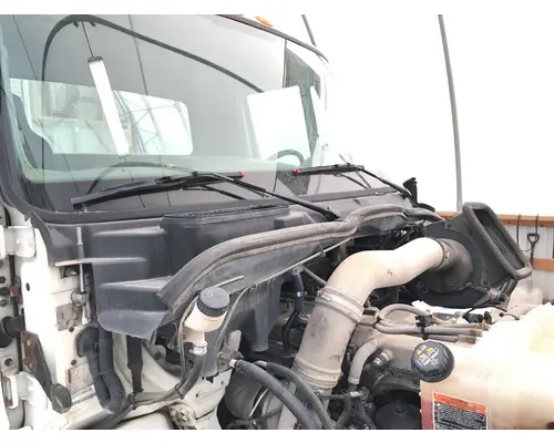 INTERNATIONAL 8600 Cab Assembly