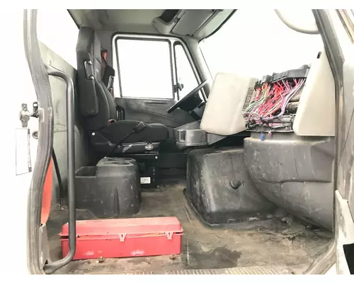 INTERNATIONAL 8600 Cab Assembly