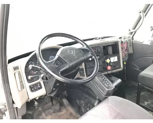 INTERNATIONAL 8600 Cab Assembly
