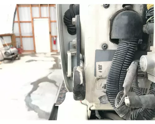 INTERNATIONAL 8600 Cab Assembly