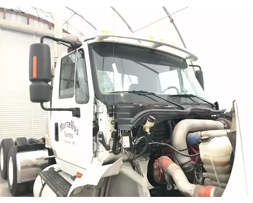 INTERNATIONAL 8600 Cab Assembly