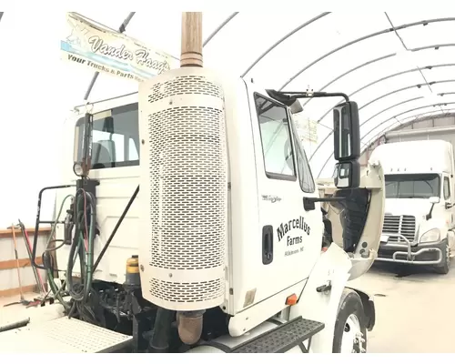 INTERNATIONAL 8600 Cab Assembly