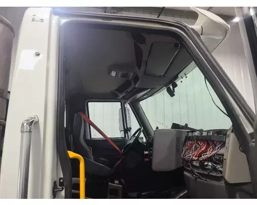INTERNATIONAL 8600 Cab Assembly