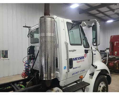INTERNATIONAL 8600 Cab Assembly