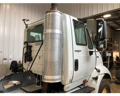 INTERNATIONAL 8600 Cab Assembly