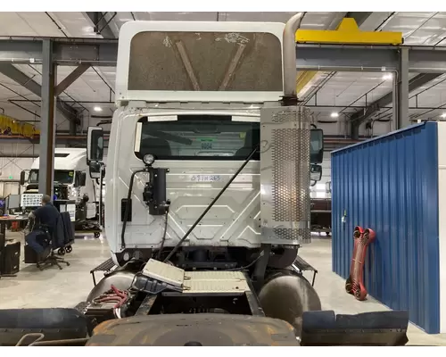 INTERNATIONAL 8600 Cab Assembly