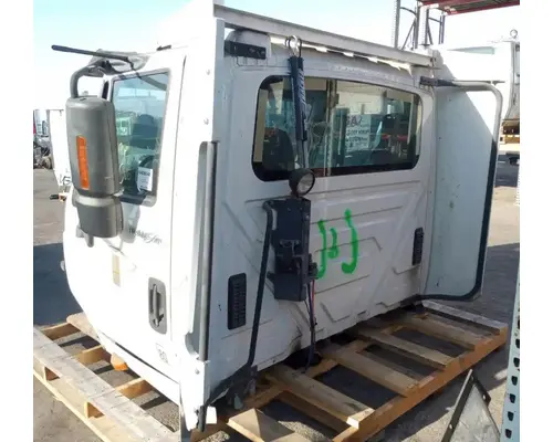 INTERNATIONAL 8600 Cab Assembly
