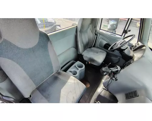 INTERNATIONAL 8600 Cab Assembly