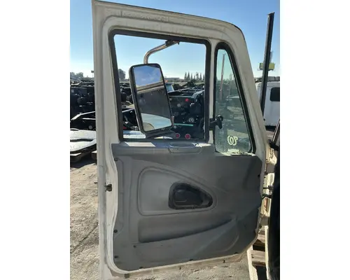 INTERNATIONAL 8600 Cab Assembly