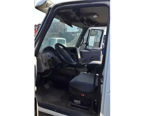 INTERNATIONAL 8600 Cab Assembly