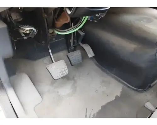 INTERNATIONAL 8600 Cab Assembly