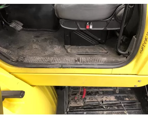 INTERNATIONAL 8600 Cab Misc. Interior Parts