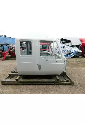INTERNATIONAL 8600 Cab