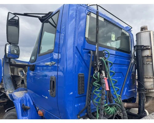 INTERNATIONAL 8600 Cab