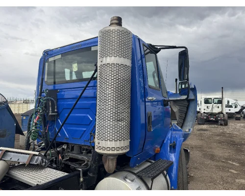 INTERNATIONAL 8600 Cab