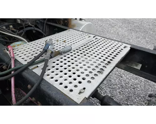 INTERNATIONAL 8600 Catwalk  Deckplate