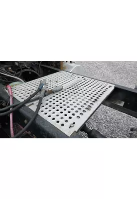 INTERNATIONAL 8600 Catwalk / Deckplate