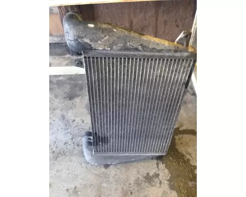 INTERNATIONAL 8600 Charge Air Cooler (ATAAC)