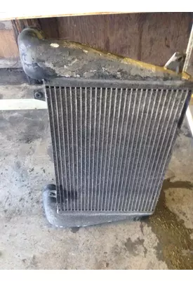 INTERNATIONAL 8600 Charge Air Cooler (ATAAC)