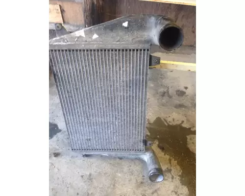 INTERNATIONAL 8600 Charge Air Cooler (ATAAC)