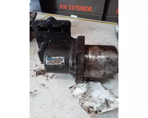 INTERNATIONAL 8600 Clutch Slave Cylinder