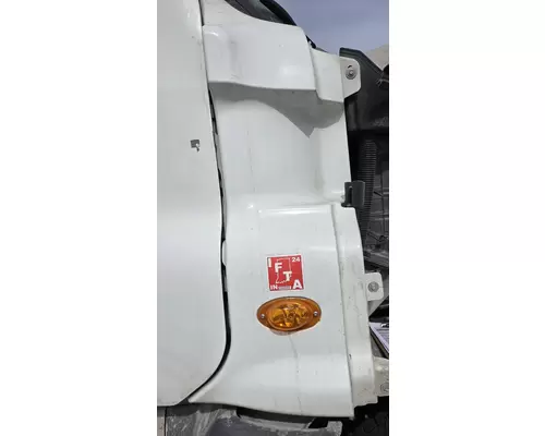 INTERNATIONAL 8600 Cowl