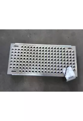 INTERNATIONAL 8600 DECK (CATWALK) STEP