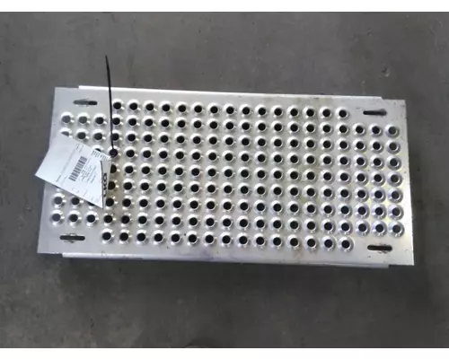 INTERNATIONAL 8600 DECK (CATWALK) STEP