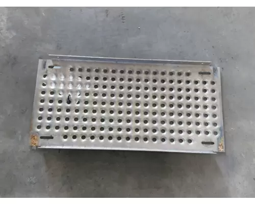 INTERNATIONAL 8600 DECK (CATWALK) STEP
