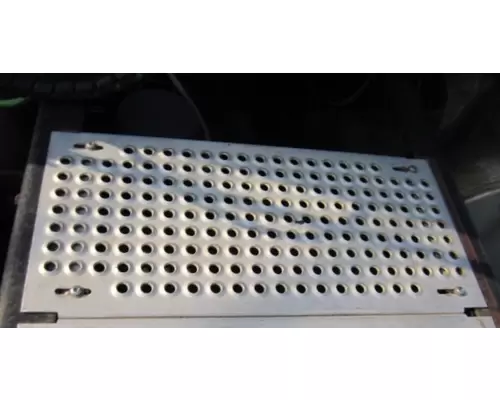 INTERNATIONAL 8600 DECK (CATWALK) STEP