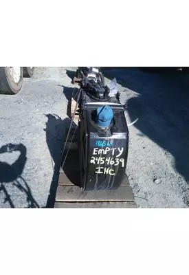 INTERNATIONAL 8600 DEF TANK
