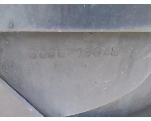 INTERNATIONAL 8600 DEF TANK