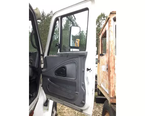 INTERNATIONAL 8600 DOOR ASSEMBLY, FRONT