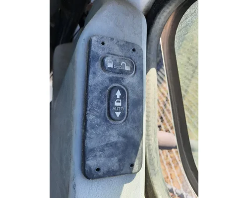INTERNATIONAL 8600 DOOR ELECTRICAL SWITCH