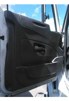 INTERNATIONAL 8600 DOOR INTERIOR PANEL