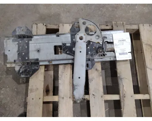 INTERNATIONAL 8600 DOOR WINDOW REGULATOR
